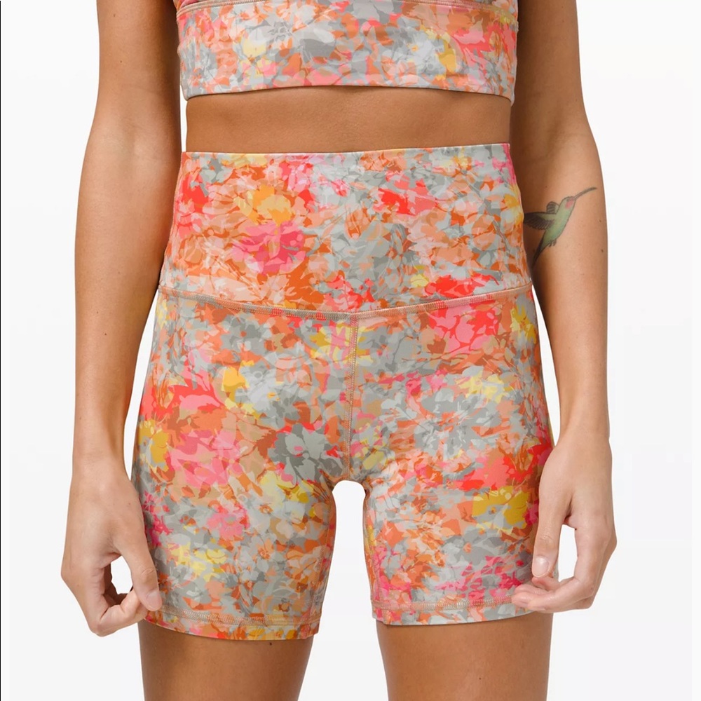 Lululemon Align High Rise 6” Short Inflorescence Multi - Picture 4 of 7